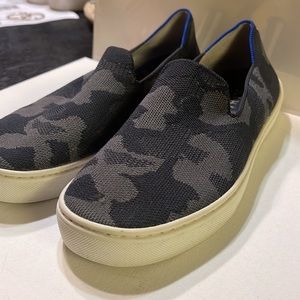 Rothys sneakers size 7.5